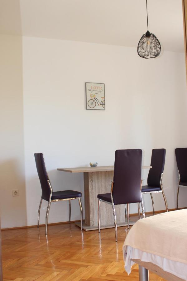 Apartmani Mia Jadranovo Ngoại thất bức ảnh
