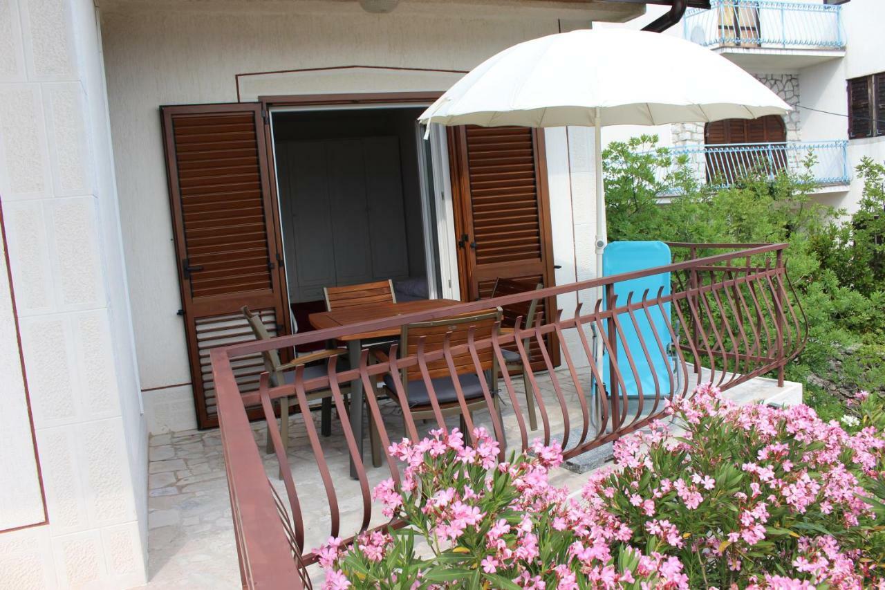 Apartmani Mia Jadranovo Ngoại thất bức ảnh