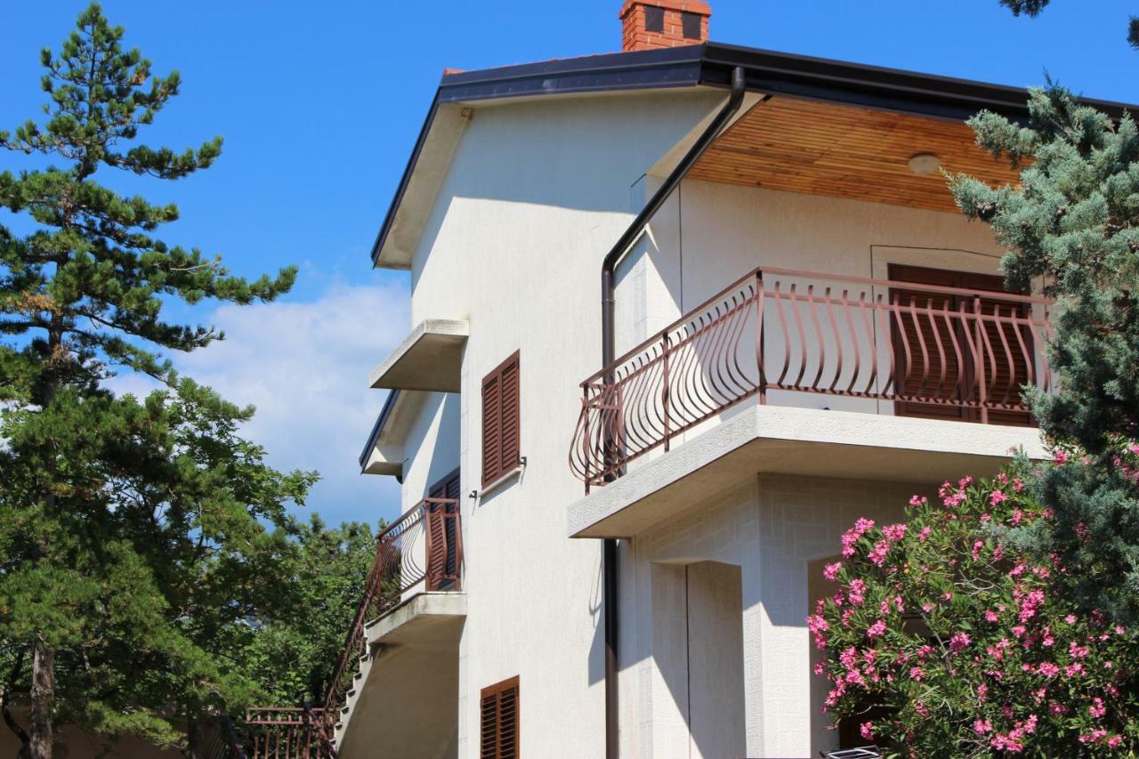 Apartmani Mia Jadranovo Ngoại thất bức ảnh